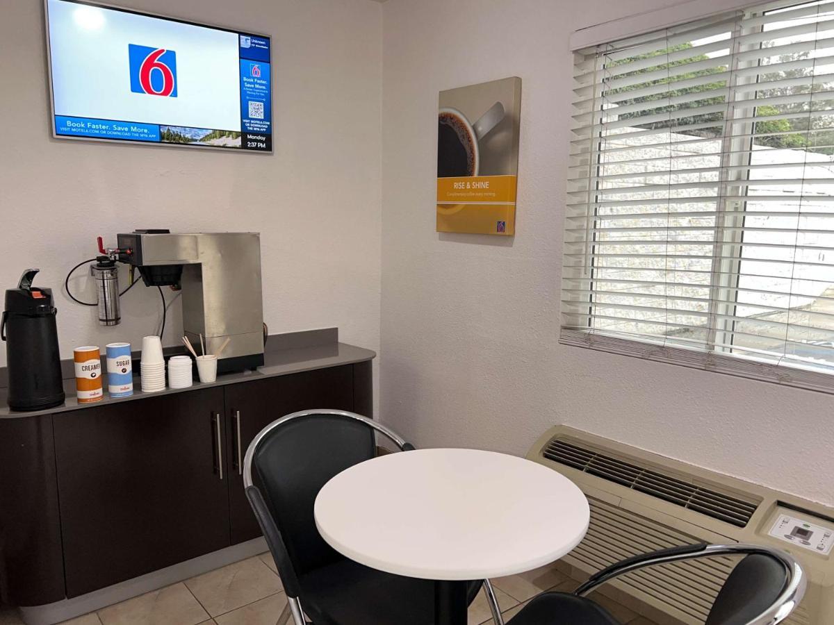 6-orange, Ca - Anaheim Hotel