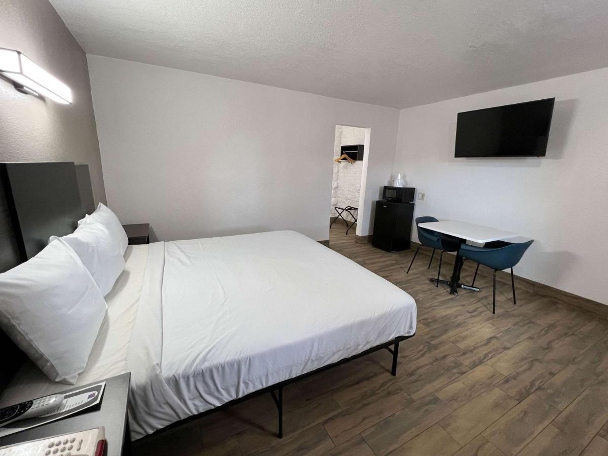 Hotel 6-orange, Ca - Anaheim