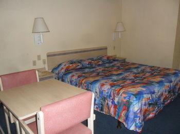 Hotel 6-orange, Ca - Anaheim 2*