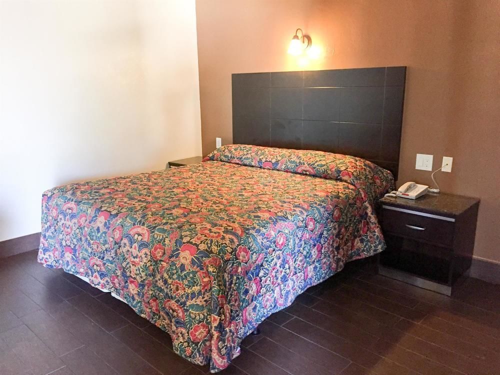 6-orange, Ca - Anaheim 2*