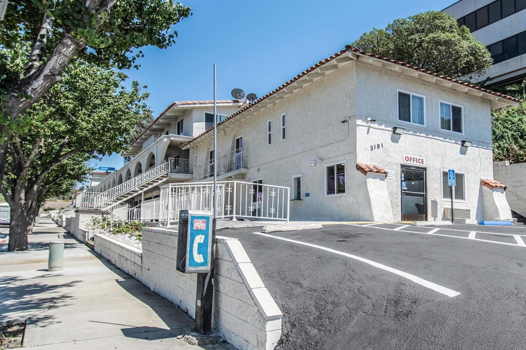 Hotel 6-orange, Ca - Anaheim